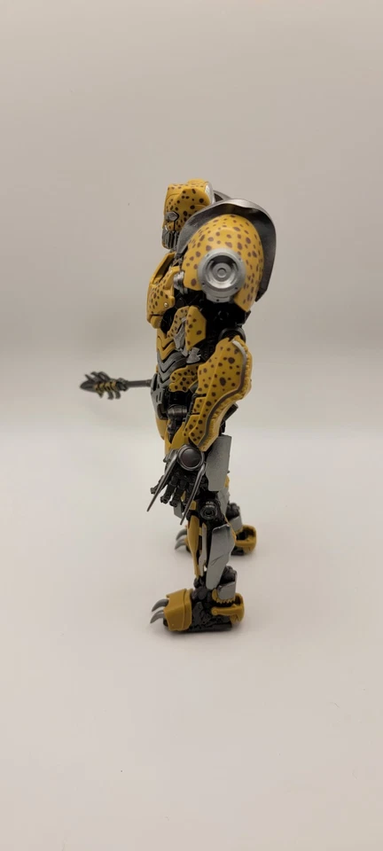 Kit Modelo Cheetor Serie AMK Yolopark Transformers Rise of the Beasts Construido Foto 2 de 4