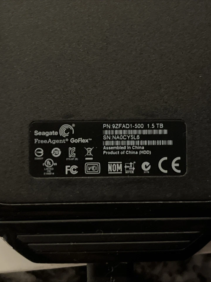 Seagate Free Agent Desk 1.5TB USB 2.0 External Hard Drive for PC - Image 2 of 4