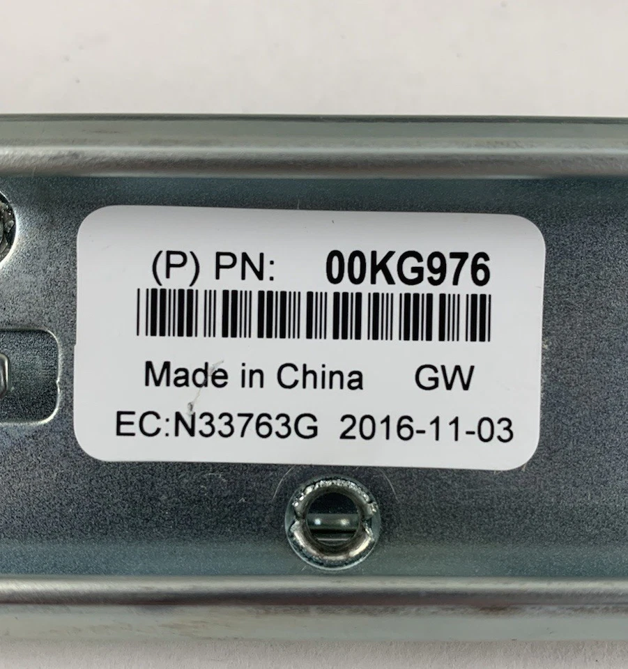 IBM 00KG975 / 00KG976 Left + Right / Inner + Outer Server Rail Kit - Image 3 of 4