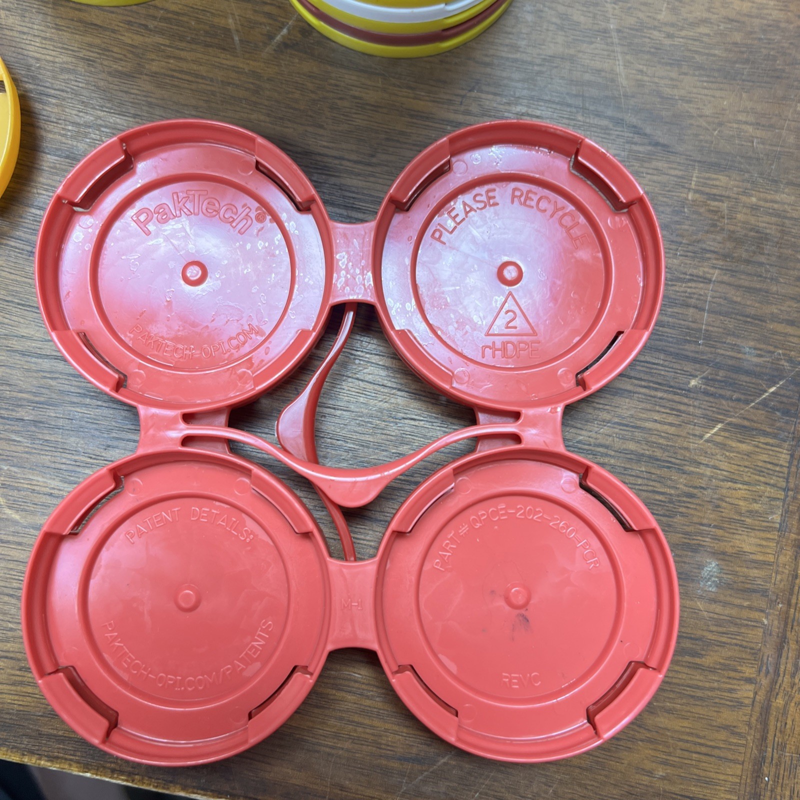 45 PakTech 4-Pack Beer Soda Can Holder Snap Top Plastic 4 Pack Mixed Colors