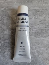 AVON THE FACE SHOP 6 Daily Moment Vegan Hand Cream Dawn Attic 30ml