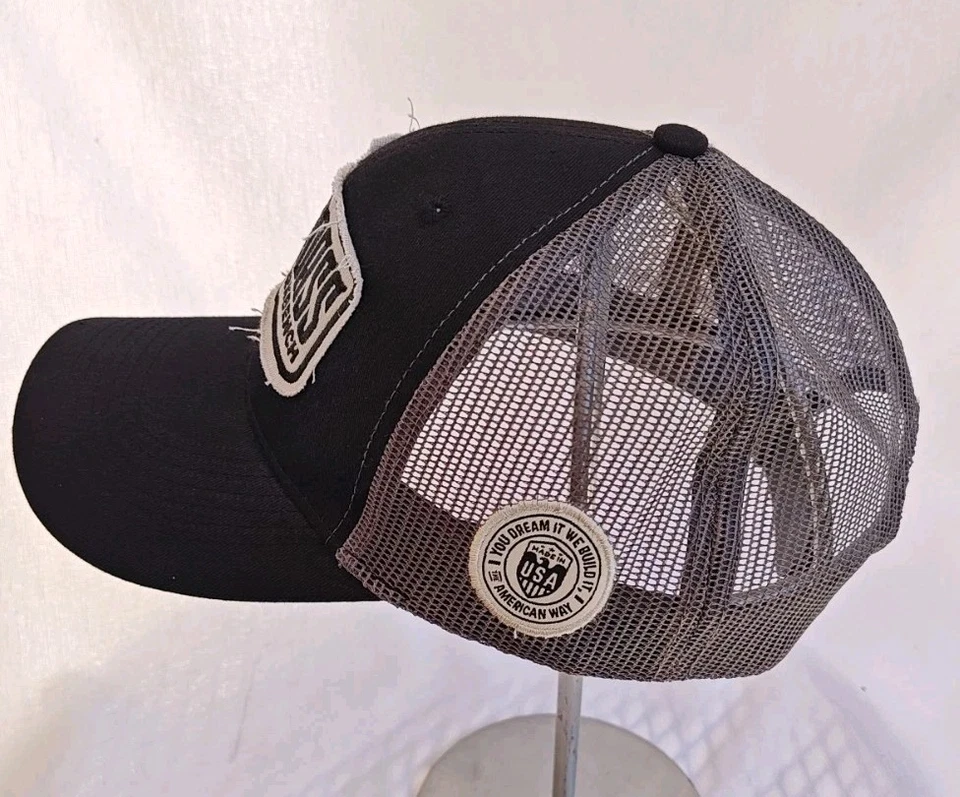 Badass Workbench Junkyard Empire Sombrero Gorra de Béisbol Adulto Gris Negro Ajustable Foto 2 de 4