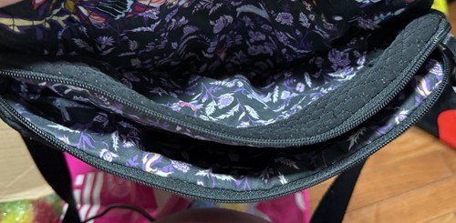Bolso Bandolera Vera Bradley Bramble Negro Reversible Solapa Icónico Turnabout - Imagen 4 de 5