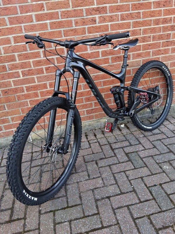 Giant Reign Advanced Pro 2 Carbon Full Suspension Enduro Mountain Bike M 