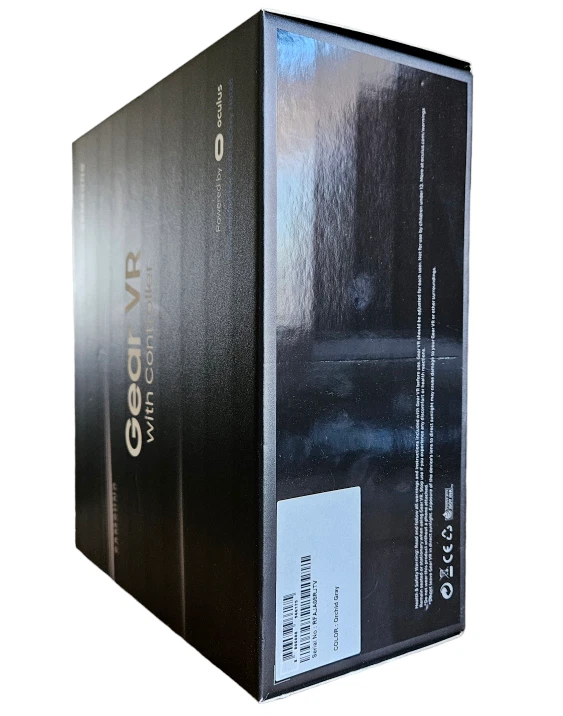 *BRAND NEW* Samsung Galaxy Gear VR Virtual Reality Headset with Controller - Image 4 of 4