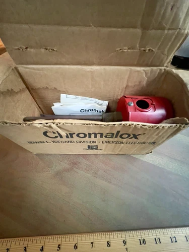 Chromalox ARTM-1000L Model B Immersion Tank Heater, 120VAC, 1000W, NOS Open Box