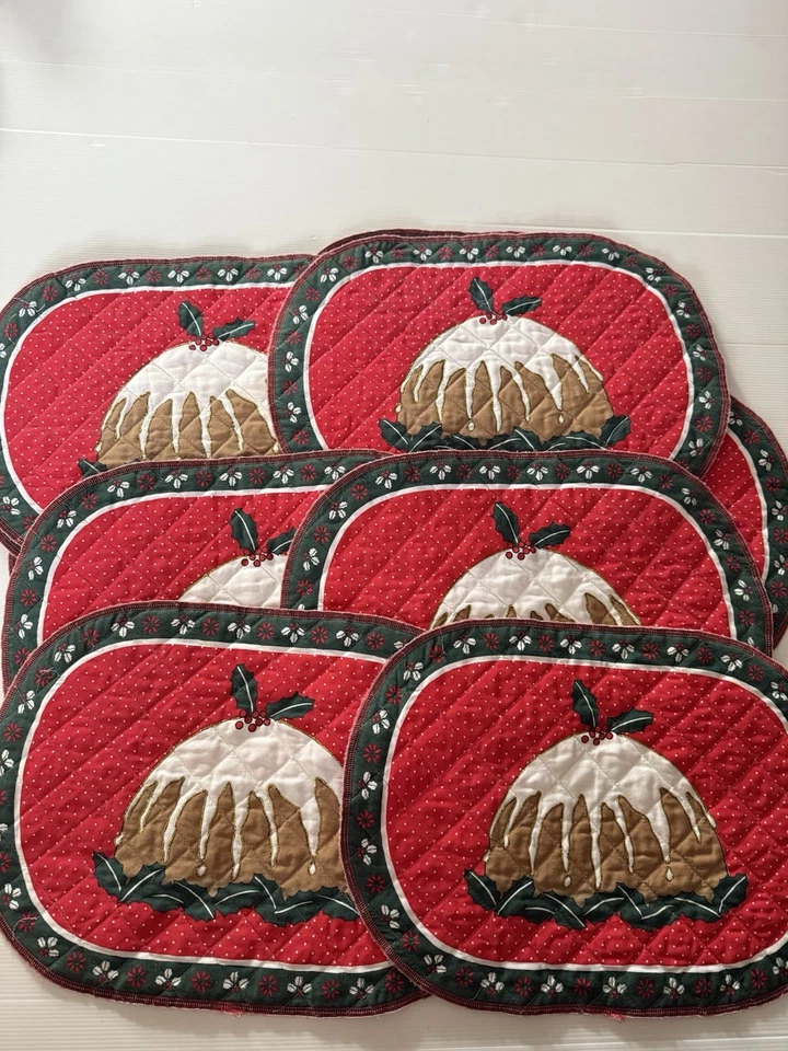 Vintage Christmas Set Of 12 Handcrafted Quilted Oval Placemats Xmas Pudding