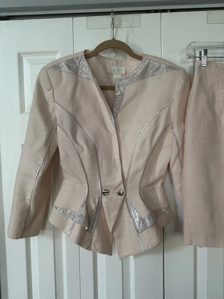 Traje Falda Vintage CACHE Y2K Rosa con Borde Metálico Talla 8 Hecho en EE. UU. Foto 2 de 4