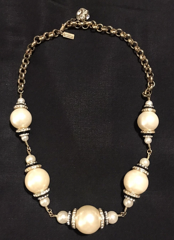 Collar Kate Spade New York Esmoquin Perla Cristal Precio de venta sugerido por el fabricante $368 GUC 🖤🤍 Foto 2 de 4