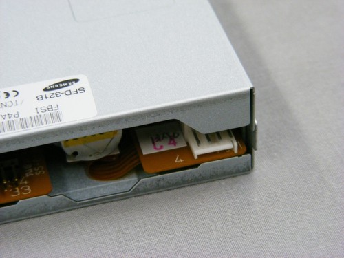 Samsung Floppy Disk Drive SFD 321B with User's Manual - Picture 7 of 11