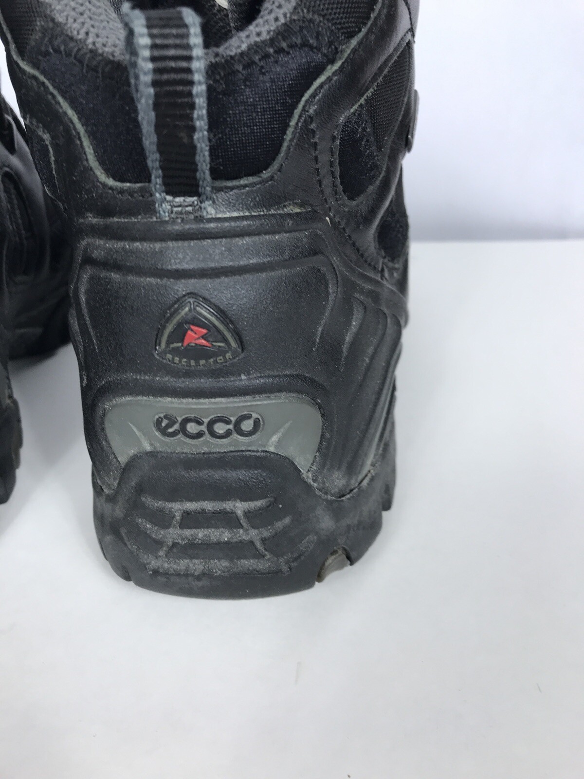ecco hydromax vs gore tex