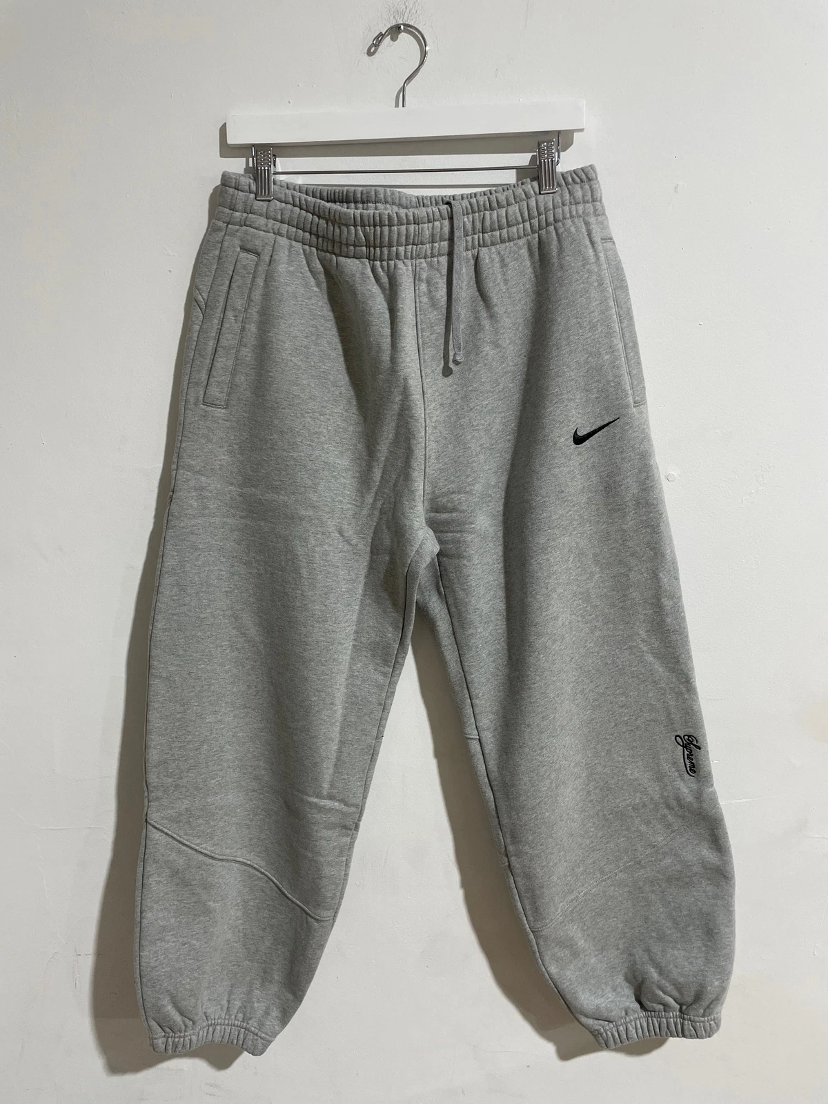 PANTALON DE SURVÊTEMENT NIKE AIRMAX SUPRÊME TAILLE S