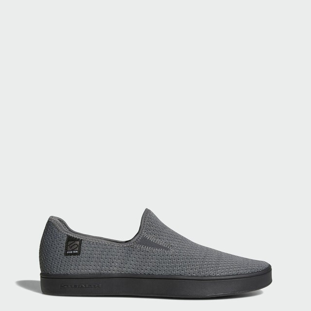 five ten sleuth slip on