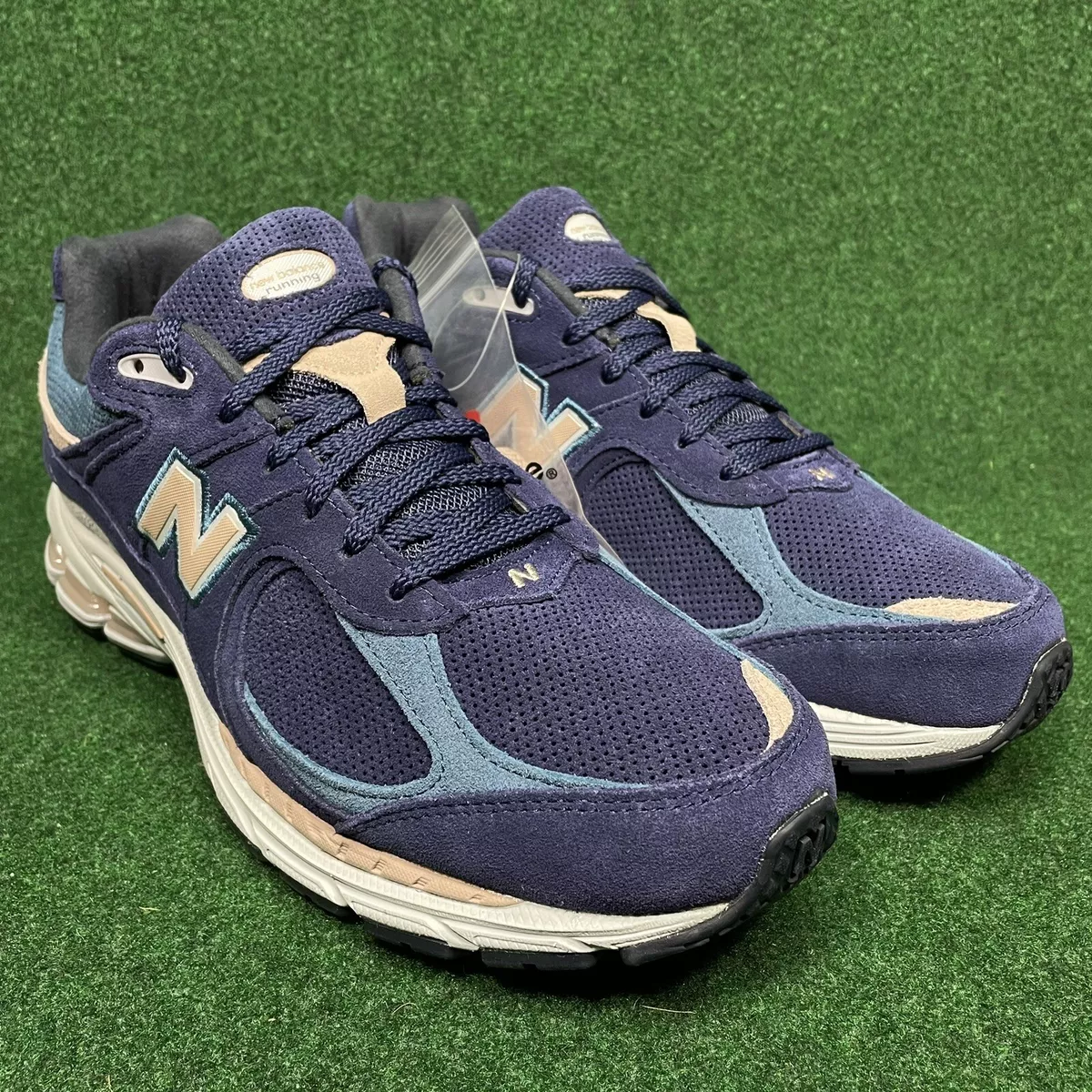 SZ 12 New Balance 2002R RWC Mens Night Tide Navy Blue Lait Pink Off White