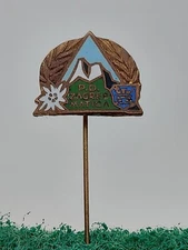 CROATIA  CLIMBING  MOUNTAINEERING  PD Zagreb Matica Croatia pin KASUN 1960s !