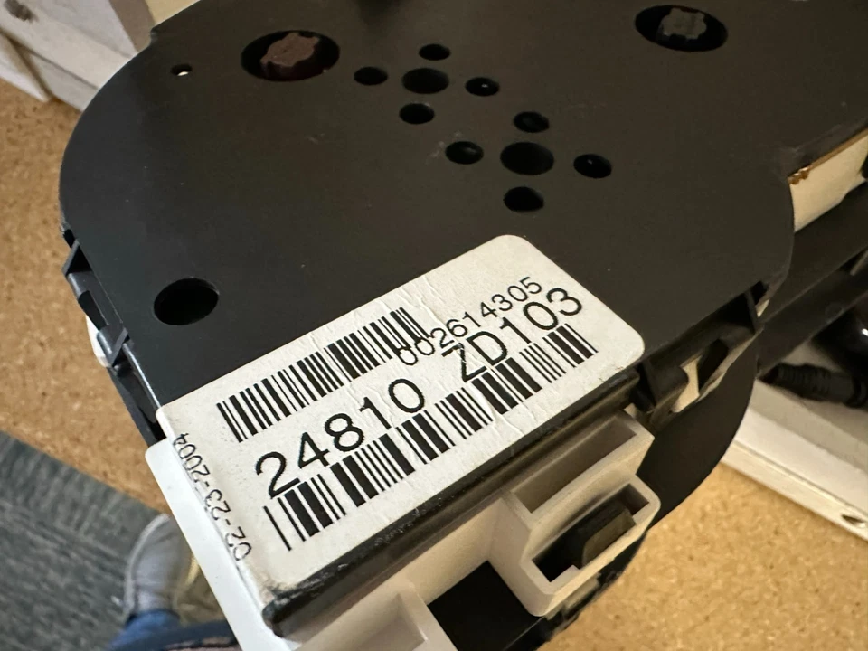 Cuadro de instrumentos velocímetro Nissan Frontier&Xterra 2004 6 cilindros 175.663 millas Foto 3 de 3