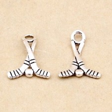 20/50PCS Antique Silver HOCKEY STICKS and Puck Charm Pendant JHS613