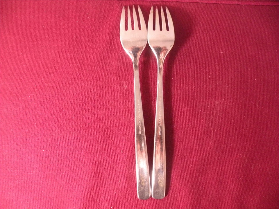 Set Of 2 Dinner Forks MANAOS BISTRO WMF Cromargan stainless flatware 7 7/8" - Image 4 of 4