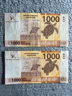 French Polynesia 2 x 1000 CFP Francs Banknotes