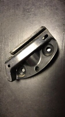 BMW 3ER E90 STOßSTANGE HALTER HINTEN RECHTS 7118194