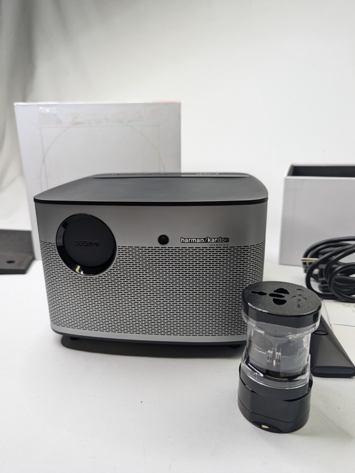 DEFECTIVE XGIMI XHAD01 H2 4K HOME THEATER SMART PROJECTOR WITH REMOTE  I G3D