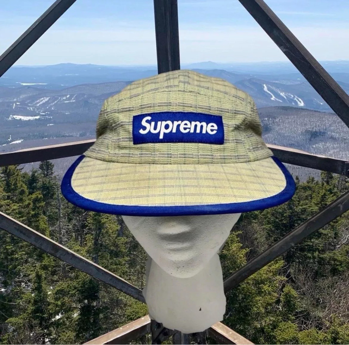 Supreme panneau classique chapeau de camp capuchon vert jante bleue. Taille moyenne/grande. SS14/SS15.