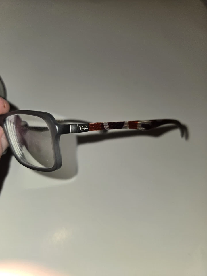 Pre Owned MENS Rayban Prescription Glasses And Case RB 8902-5481 52 17 145 - Image 2 of 4