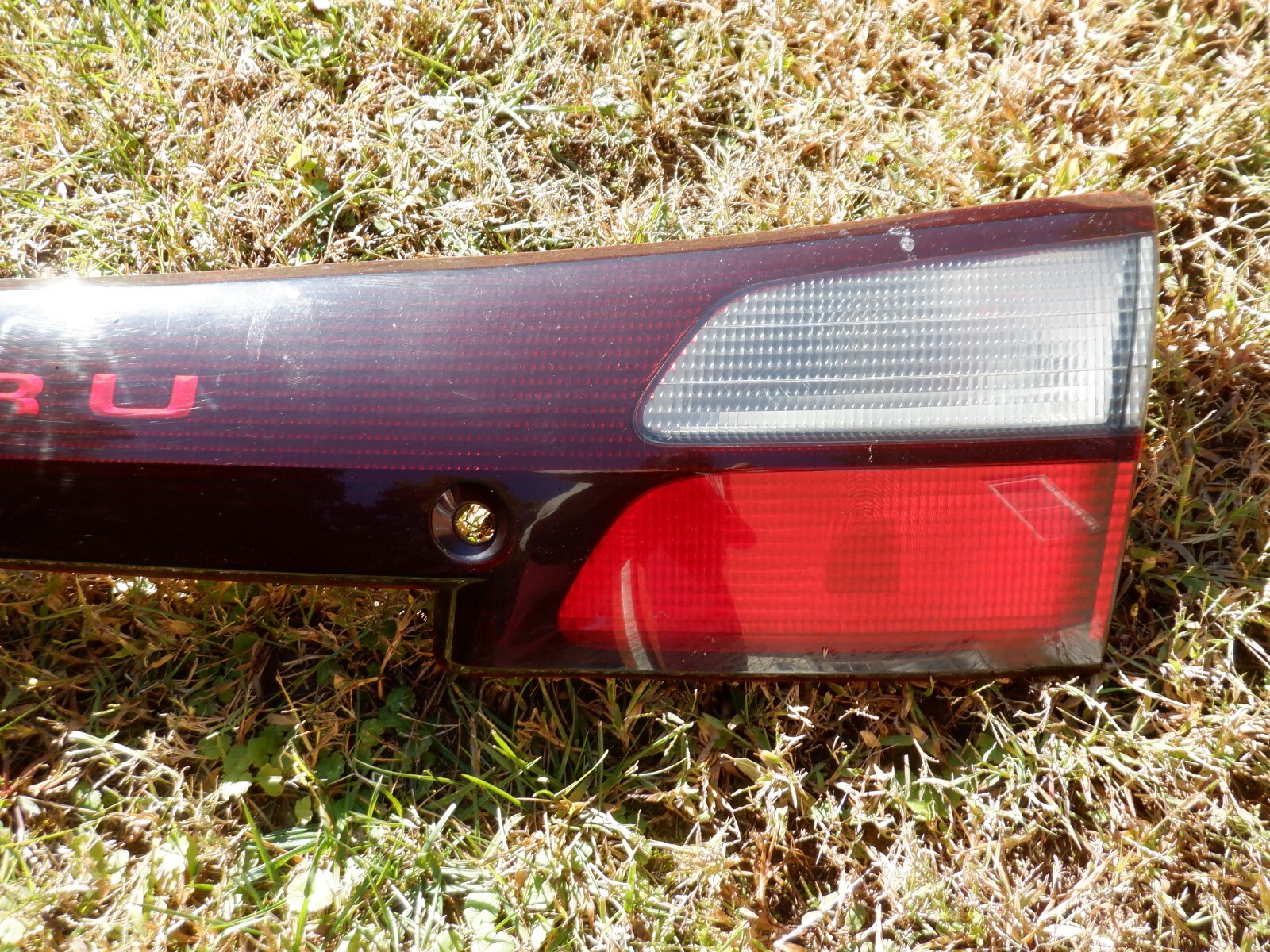 00 01 02 03 04 Subaru Outback Trunk Hatch Lid Center Tail light Garnish Panel eBay