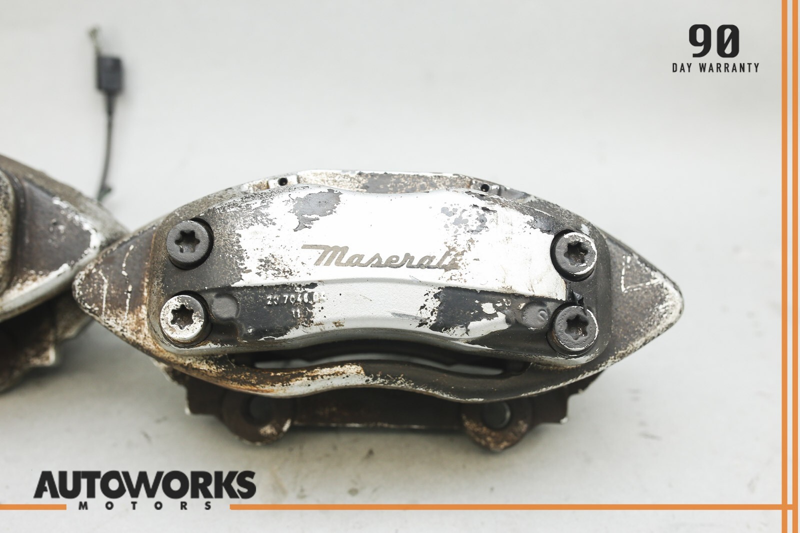 04-08 Maserati Quattroporte M139 Front Left & Right Brake Caliper Brembo Set OEM