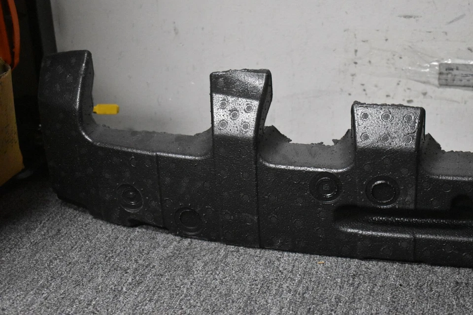 Toyota Corolla 2004-2008 amortiguador de energía delantero fabricante de equipos originales Foto 2 de 4