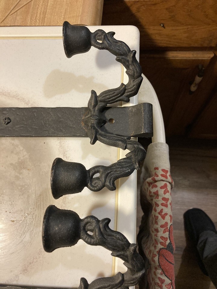 2 VTG CAST IRON ROBERT EMIG 1293 GOTHIC DBL CANDLE HOLDER 20" WALL