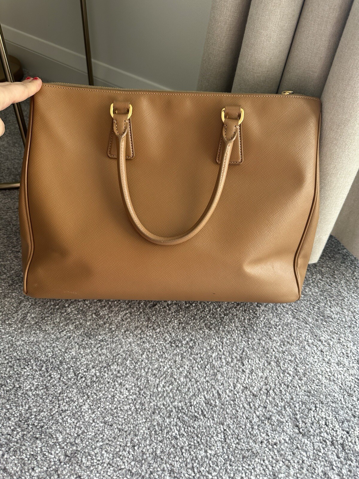 Prada Galleria Saffiano, Tan 100percent Authentic RRP £2400 image 5