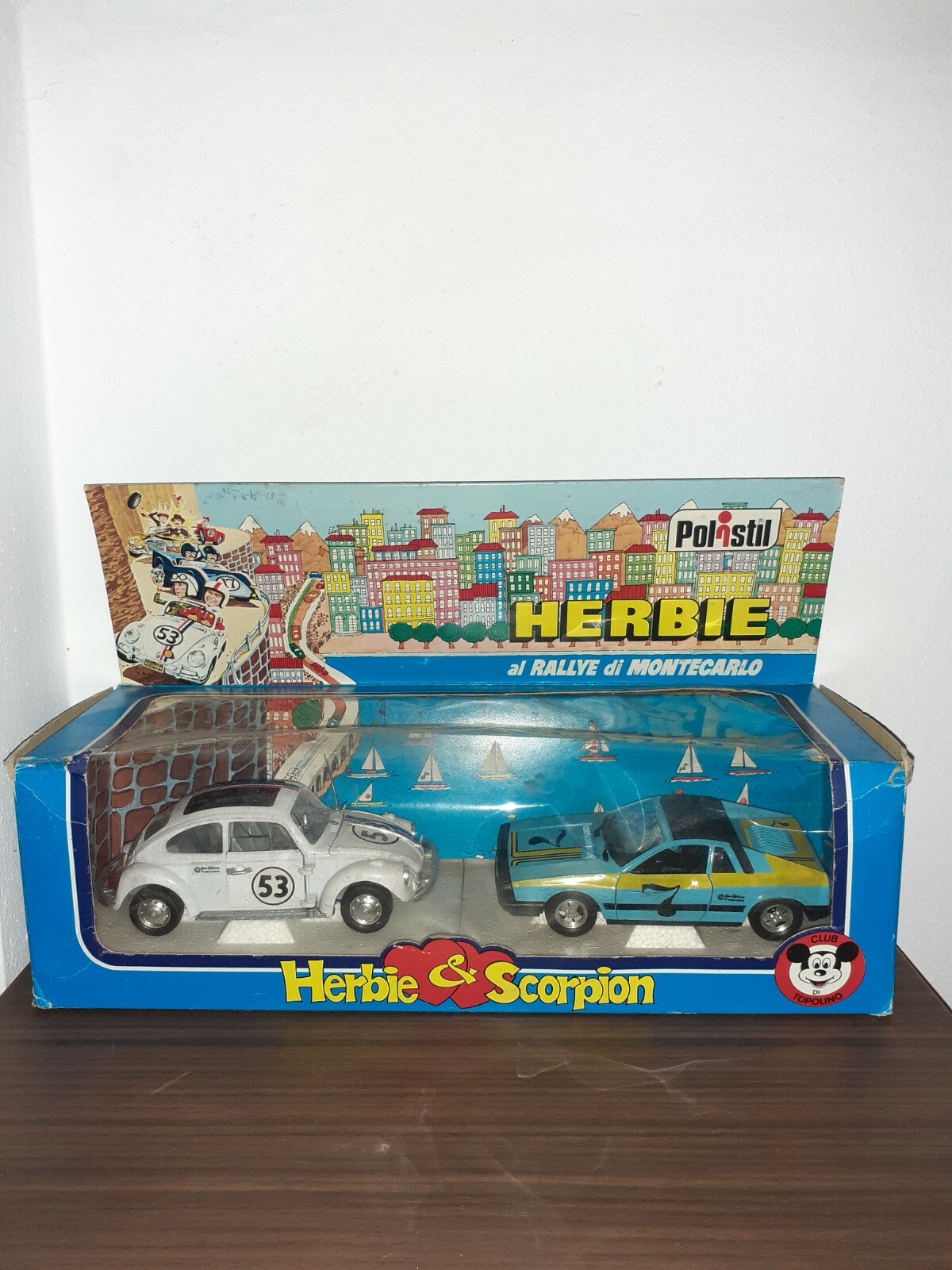 Foto 2 di 8