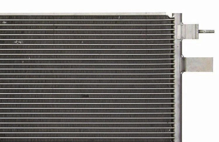 Nuevo condensador de CA para Ford F-350 Super Duty F-250 Super Duty 2008-2010 6,8 L 5,4 L Foto 4 de 4