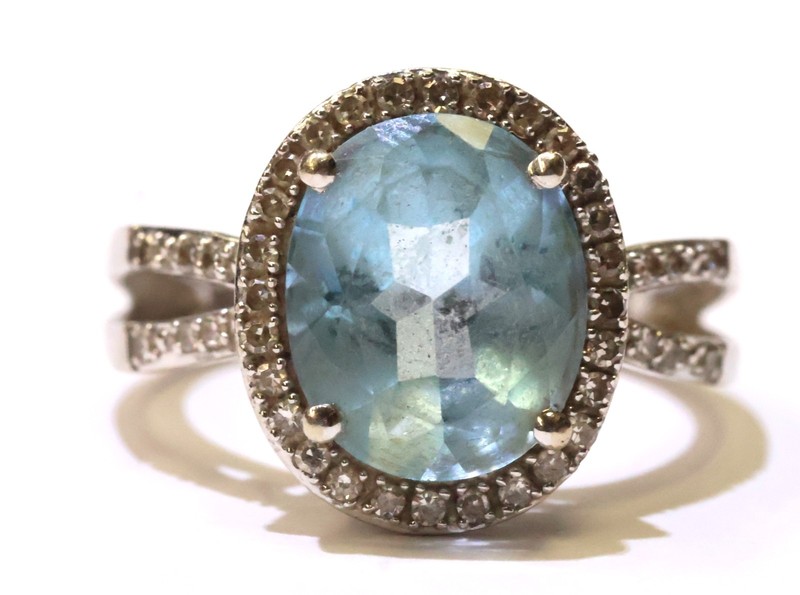 14k white gold 11x9mm oval Blue topaz halo .17ct Diamond gemstone ring 5g estate
