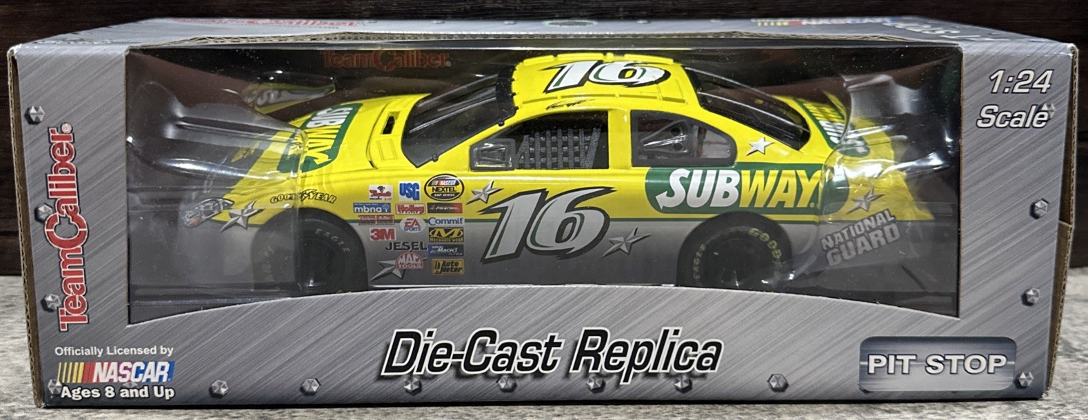 2006 Greg Biffle #16 Subway Ford 1/24 Team Caliber Pit Stop Nascar Diecast