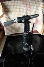 ingersoll rand air rivet gun