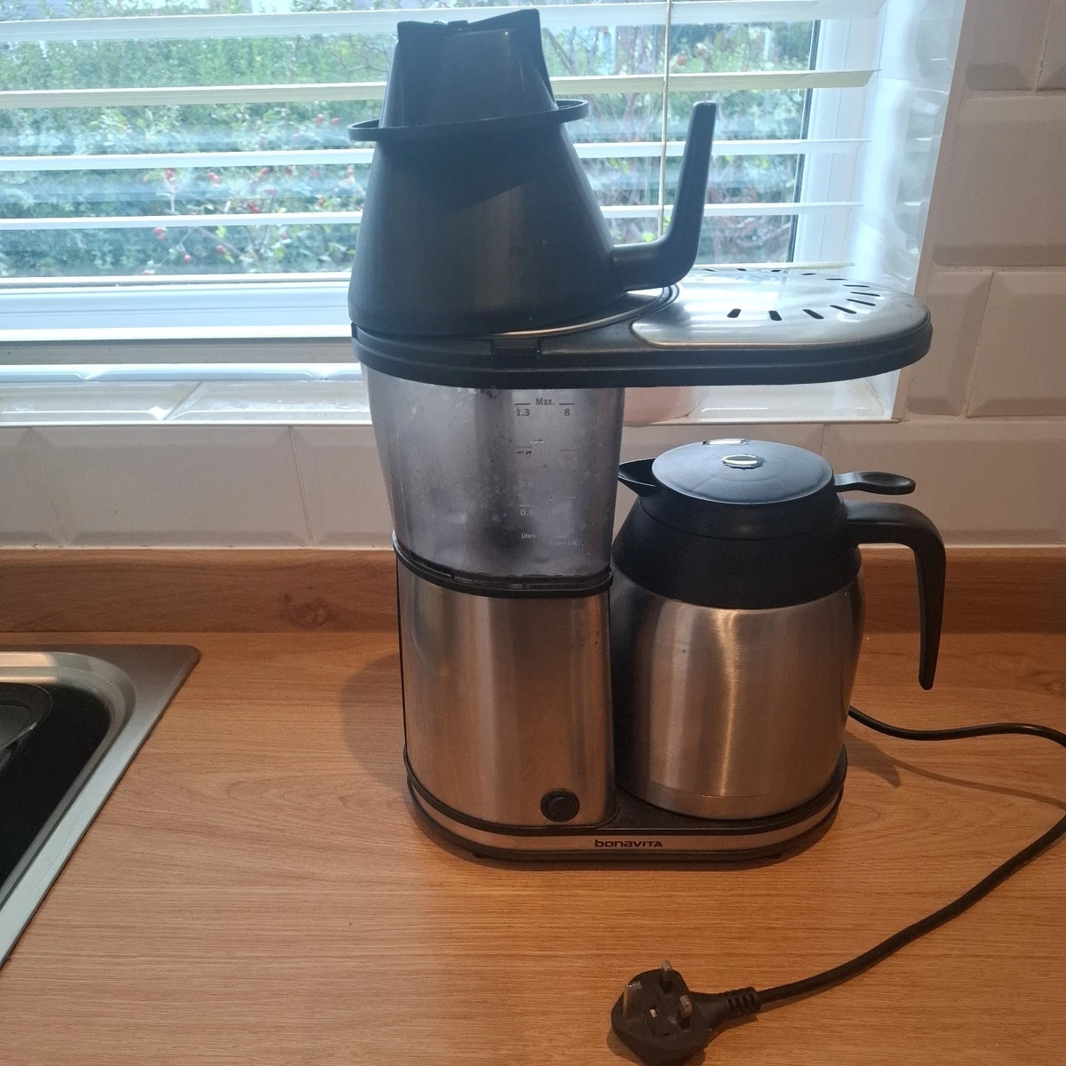 Cafetera Bonavita BV1900TS de 8 tazas con jarra térmica forrada