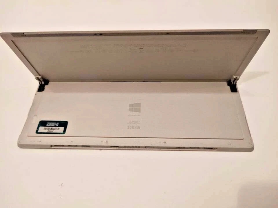 BROKEN MICROSOFT SURFACE PRO 3 1631 128GB 12" WINDOWS 8 PRO TABLET LAPTOP INTEL - Image 3 of 4