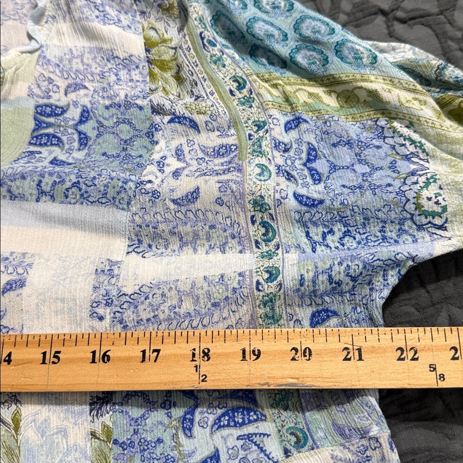 J. Jill women's medium split neck patchwork print… - image 4