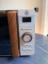 Swan Nordic Digital Microwave, 20L, 6 Operating Levels, 800W Power