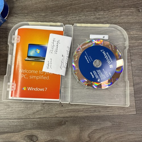 Windows 7 Professional Upgrade 32 and 64 Bit Discs - Picture 2 of 4