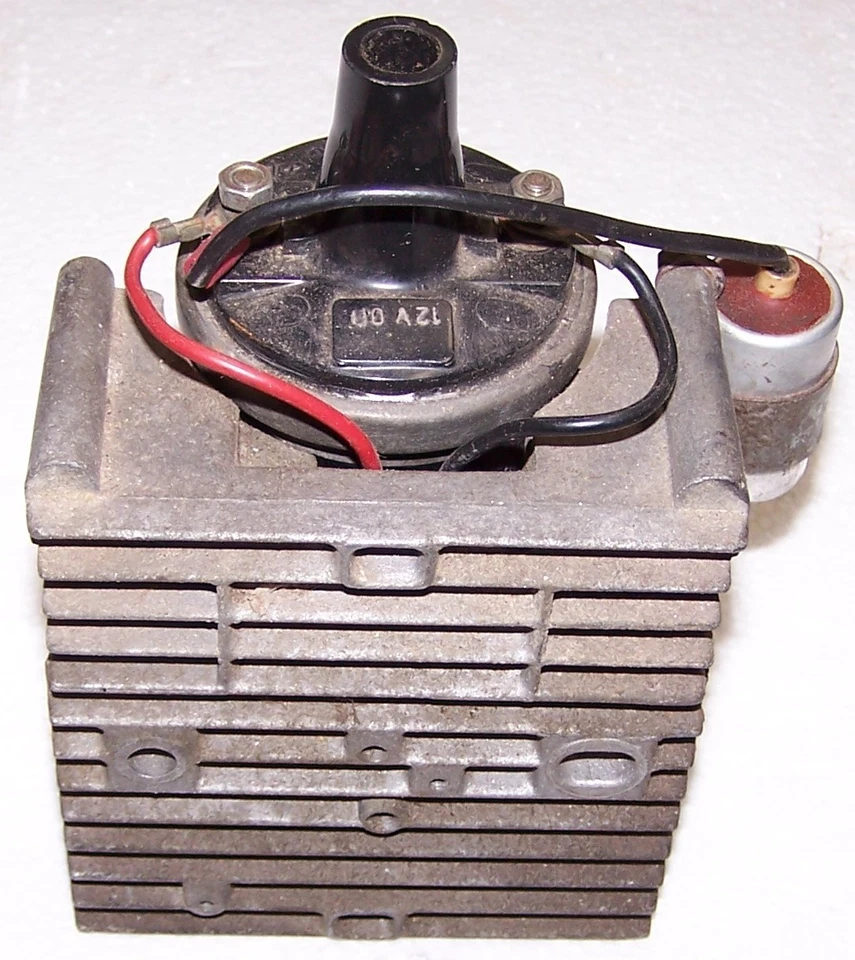 Fiat Spider 2000 Brava OEM Ignition Coil Assembly Plex 201 w/Capacitor 4386220 - Imagem 3 de 4