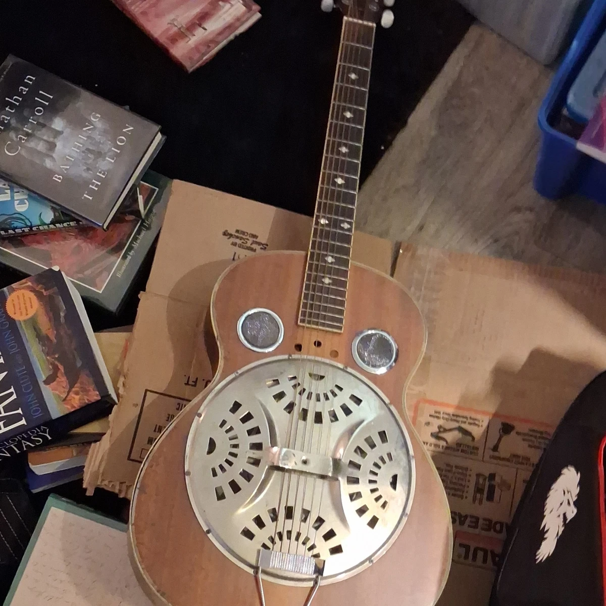 ジョンソン レゾネーター  ギター      Johnson Resonator Guitar Johnson Dobro Roundneck Resonator Guitar – Empire Guitars