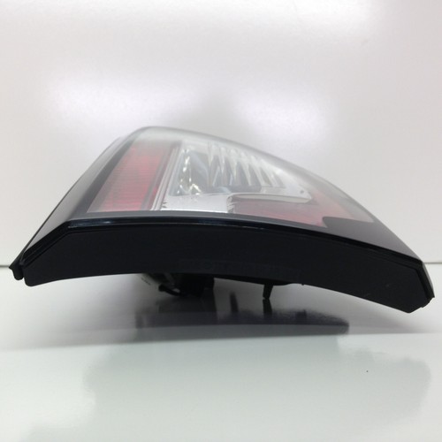 2013-2017 Chevy Traverse INNER Left DRIVER Side Trunk Lid Tail Light OEM Perfect - Picture 8 of 10