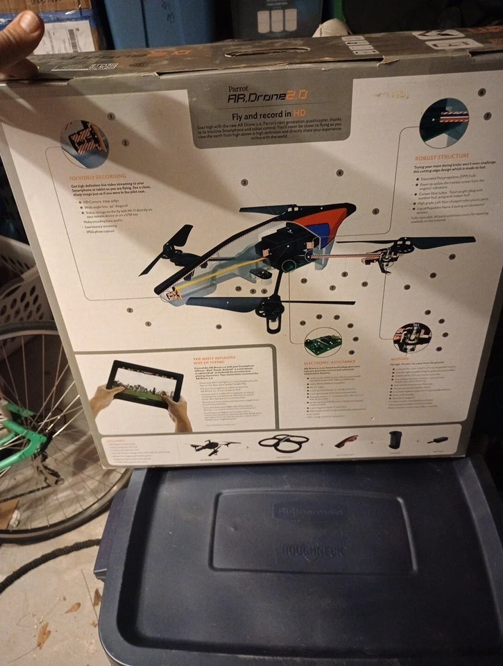 Parrot AR.Drone 2.0 Quadcopter - Charger, Battery, Indoor Cover, GPS, Nice! - Image 4 of 4