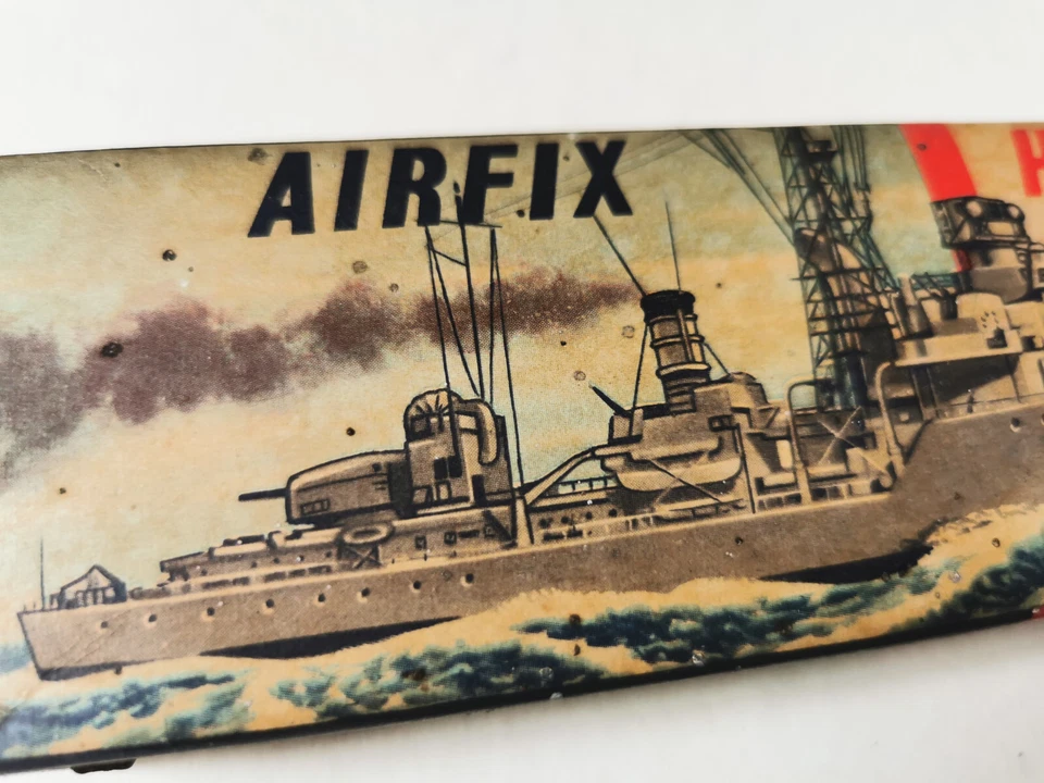 Airfix  H.M.S. Daring  No. F3S   1:600  1961  1 st release  1 edizione OVP - Immagine 4 di 4
