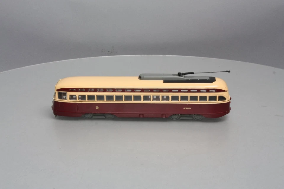 Corgi 55010 1:50 Toronto Transit Commission PCC Streetcar - Image 3 of 4