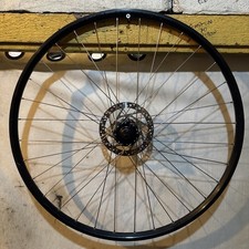 700c Bontrager Connection Disc Brake Front Wheel 100mm Q/R Black 622-20