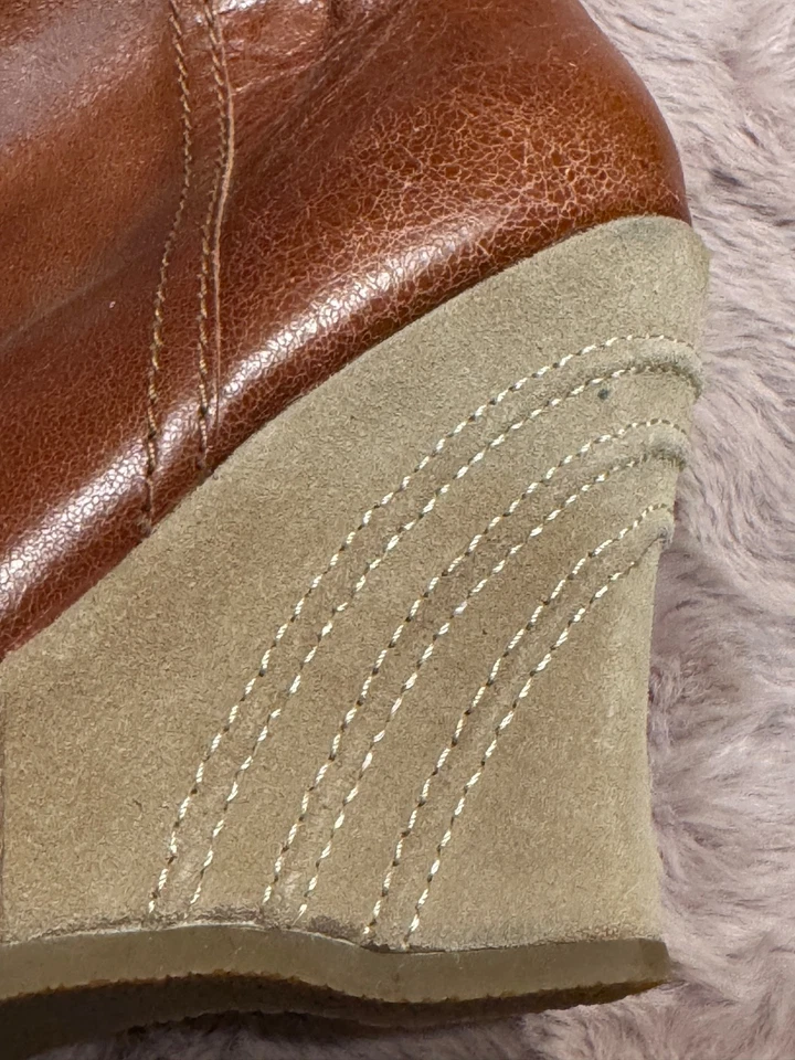 Botas de becerro con cuña de cuero marrón Steve Madden Y2K de colección 6 otoño Foto 3 de 4